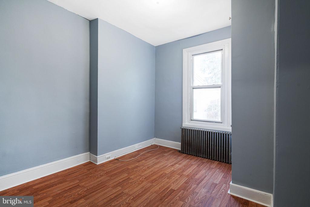 447 N WILTON STREET