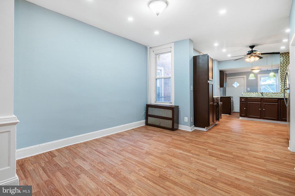 447 N WILTON STREET