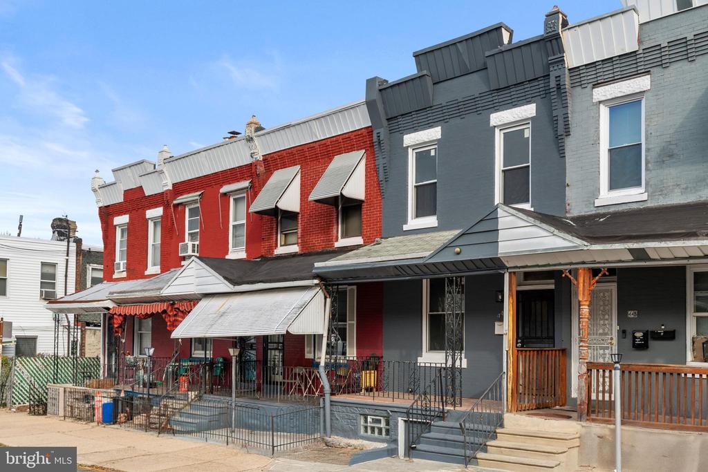 447 N WILTON STREET