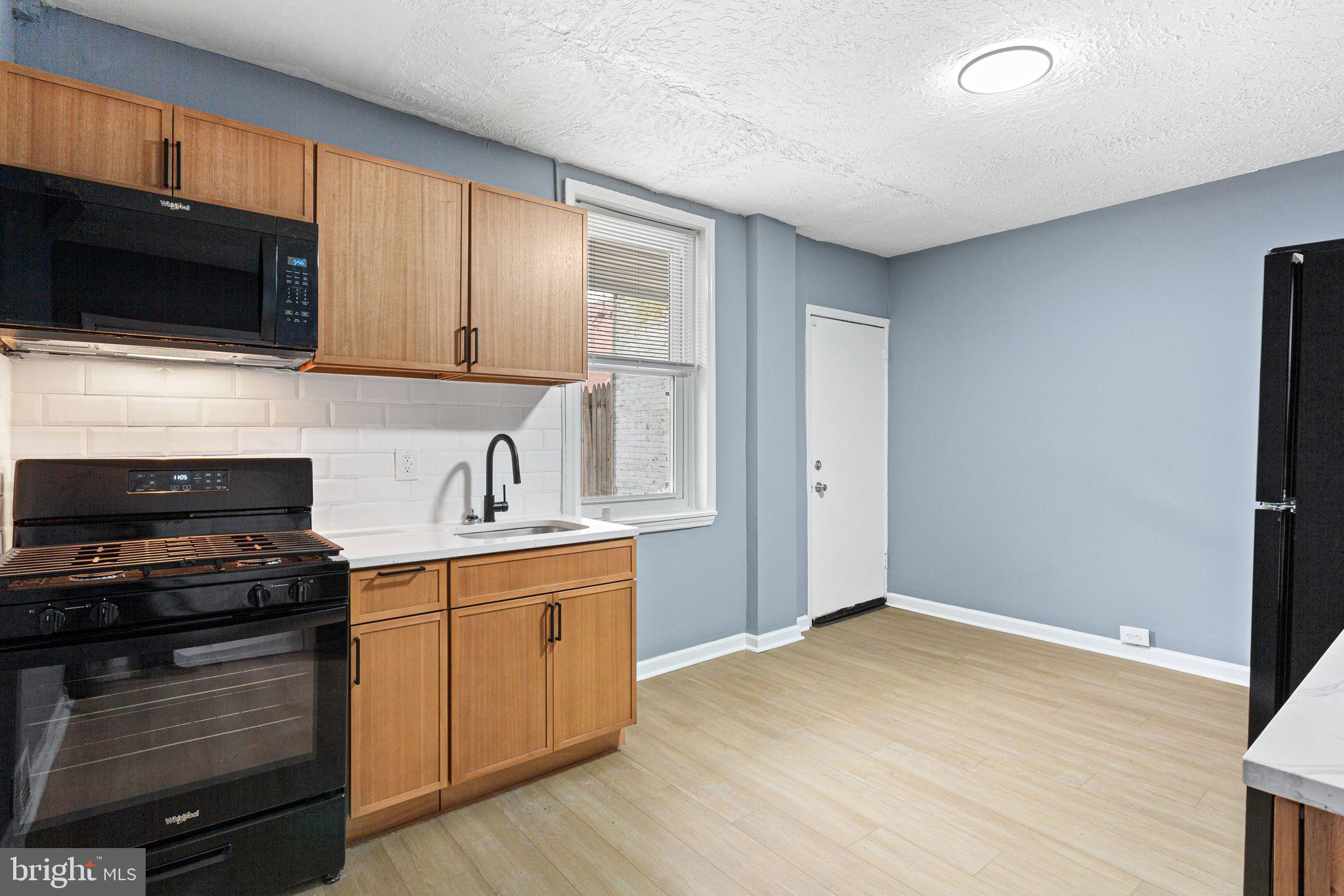 1218 S HANSON STREET