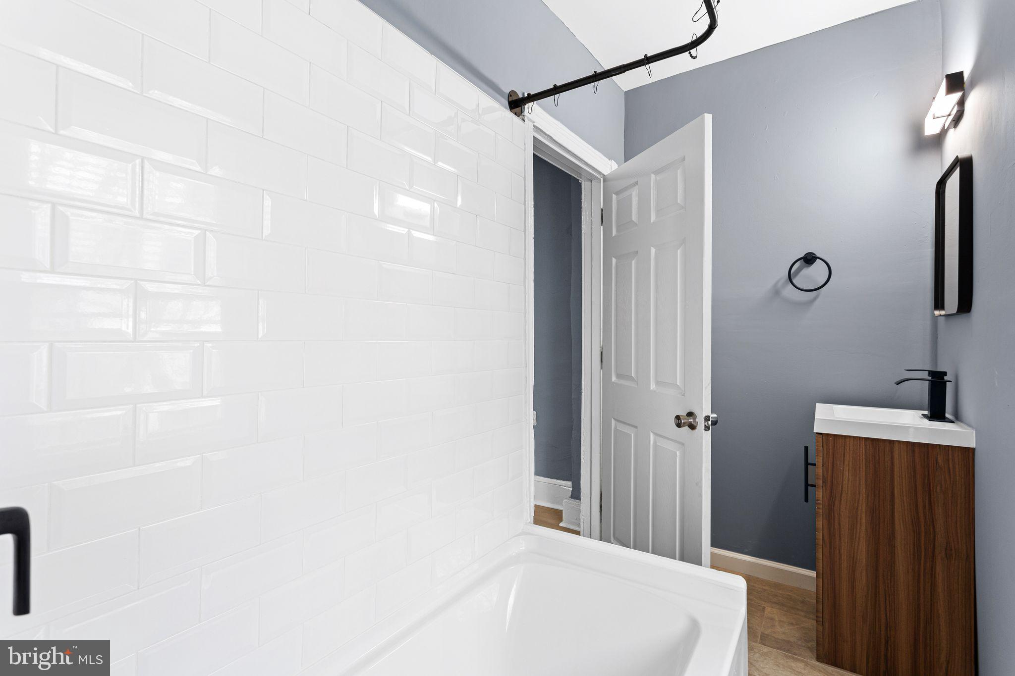 1218 S HANSON STREET