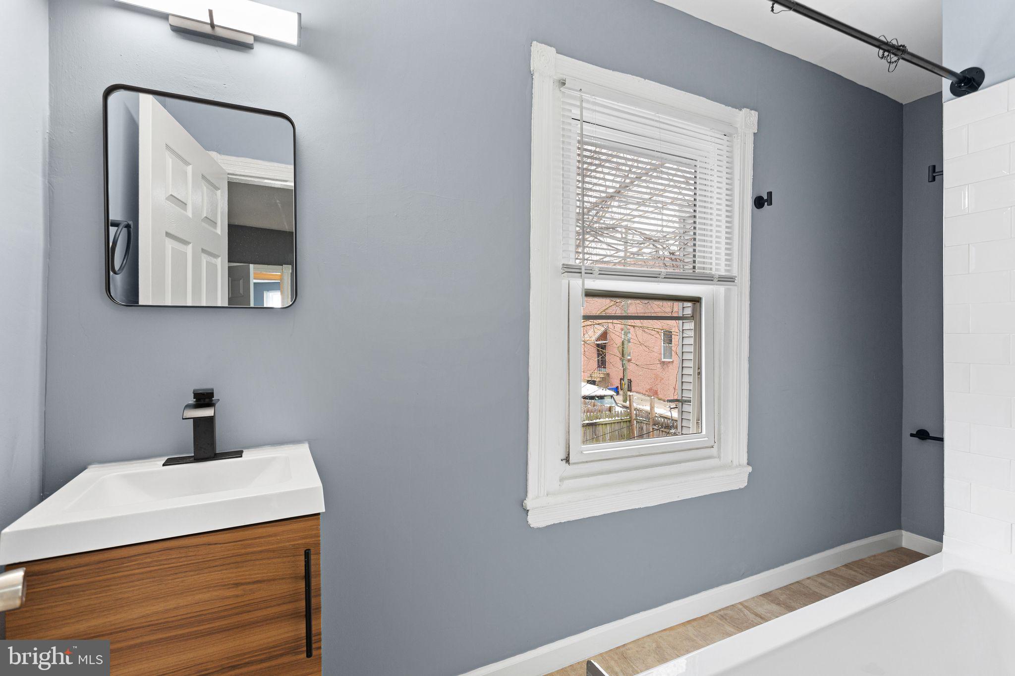 1218 S HANSON STREET