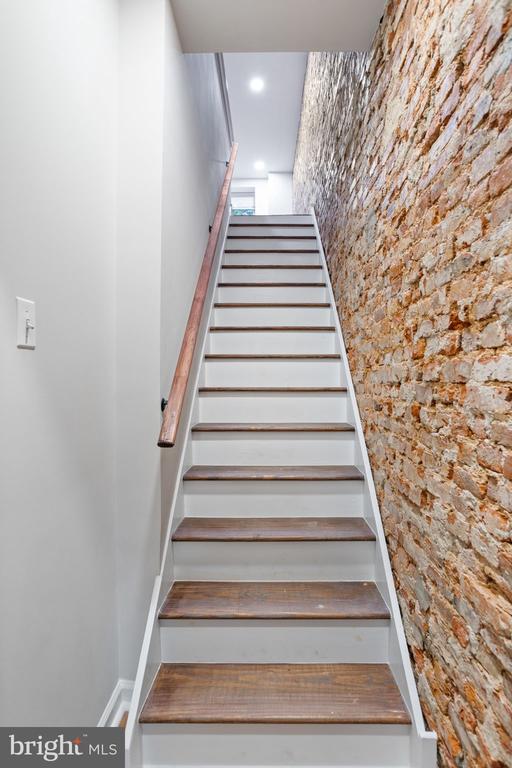 836 N 42ND STREET 2
