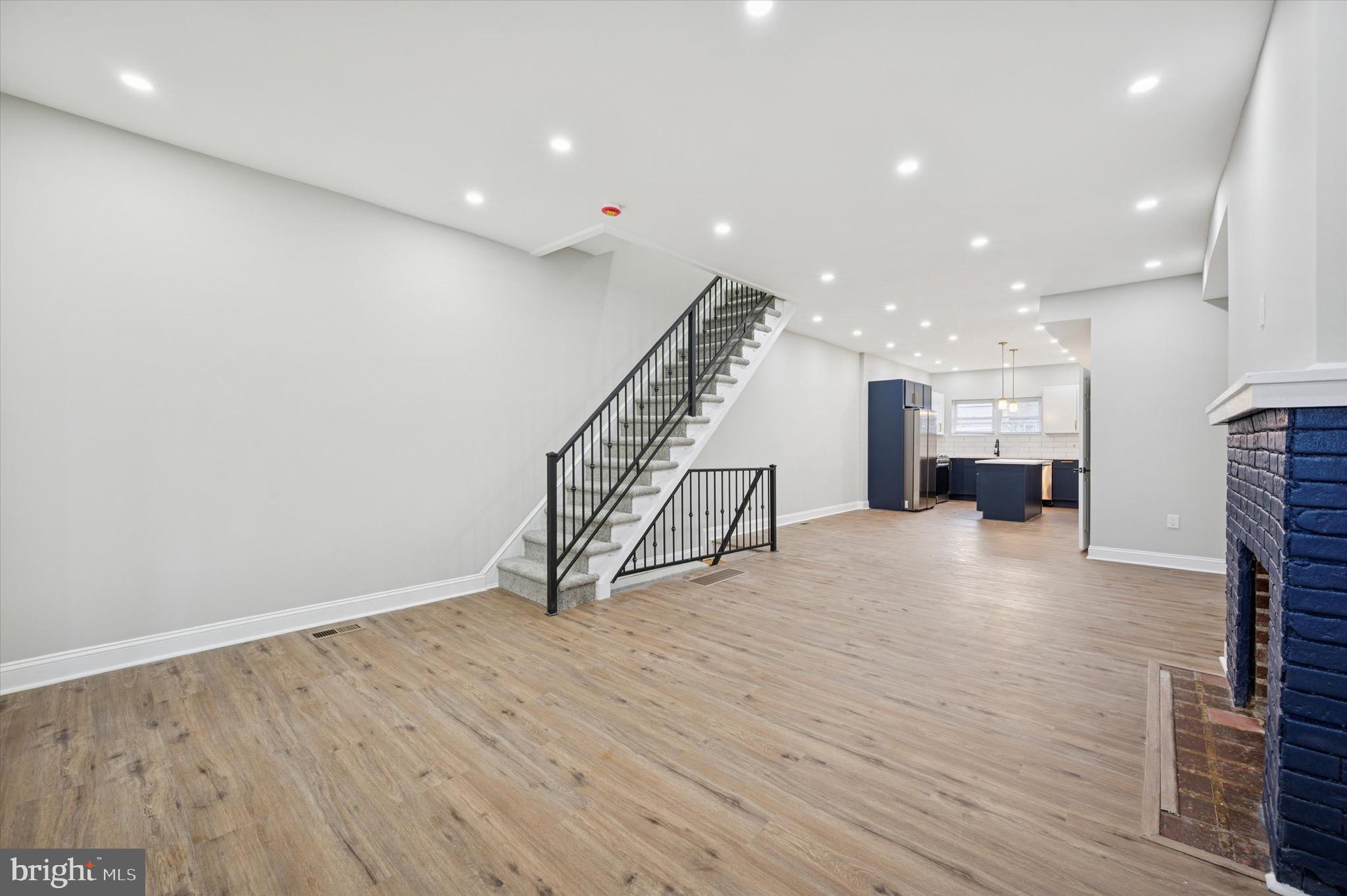 5722 FLORENCE AVENUE