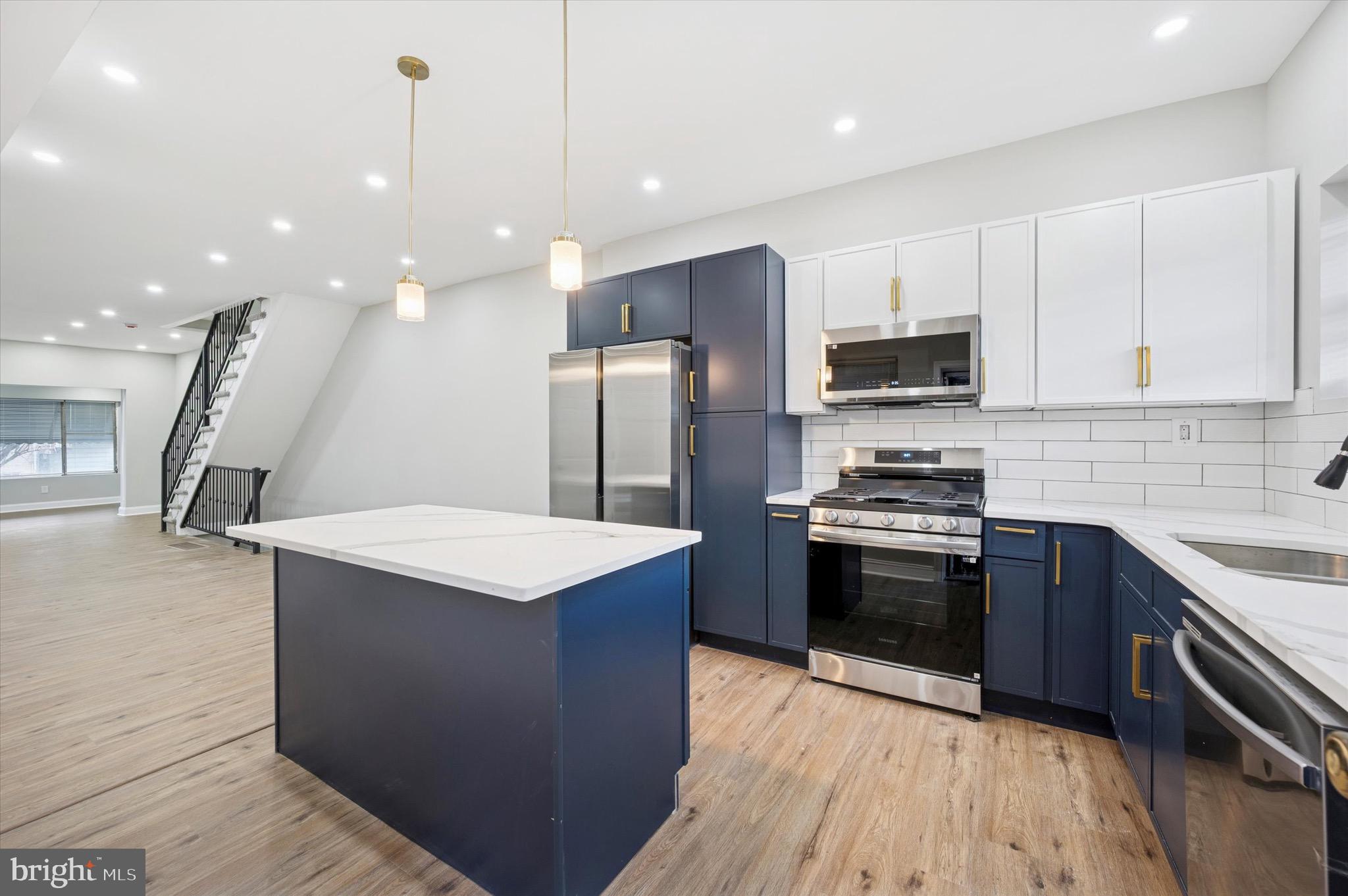 5722 FLORENCE AVENUE