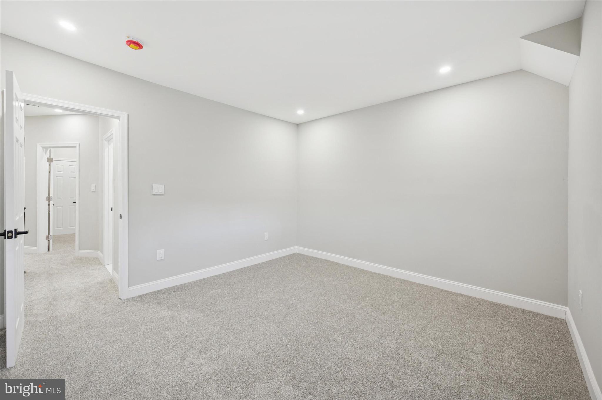 5722 FLORENCE AVENUE