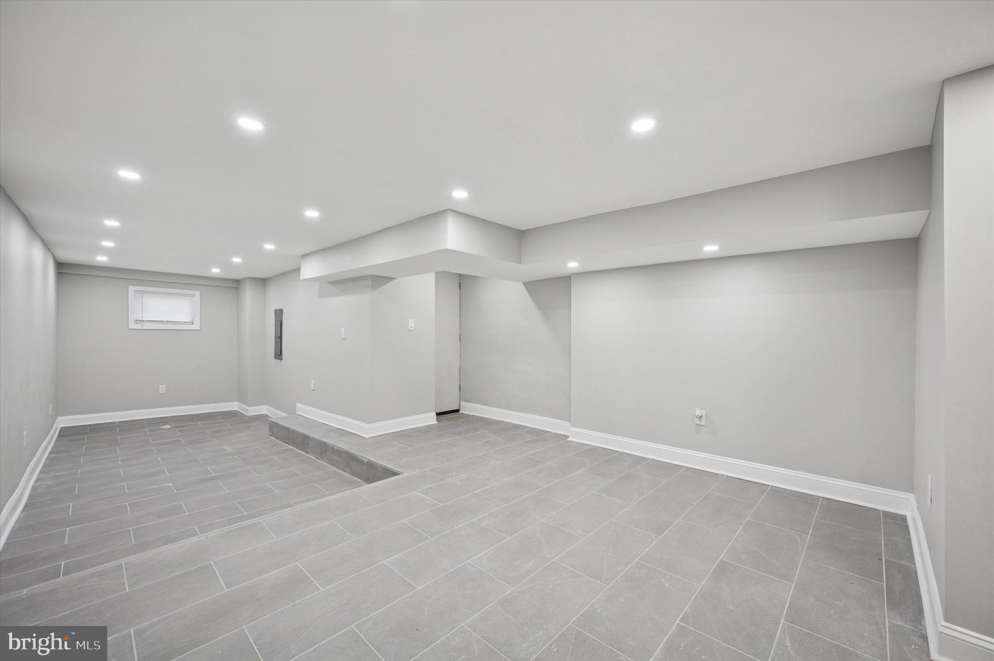 5722 FLORENCE AVENUE