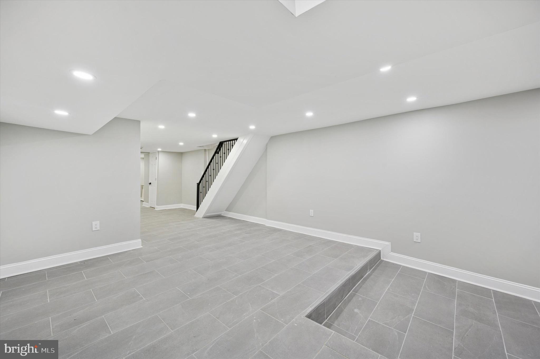 5722 FLORENCE AVENUE