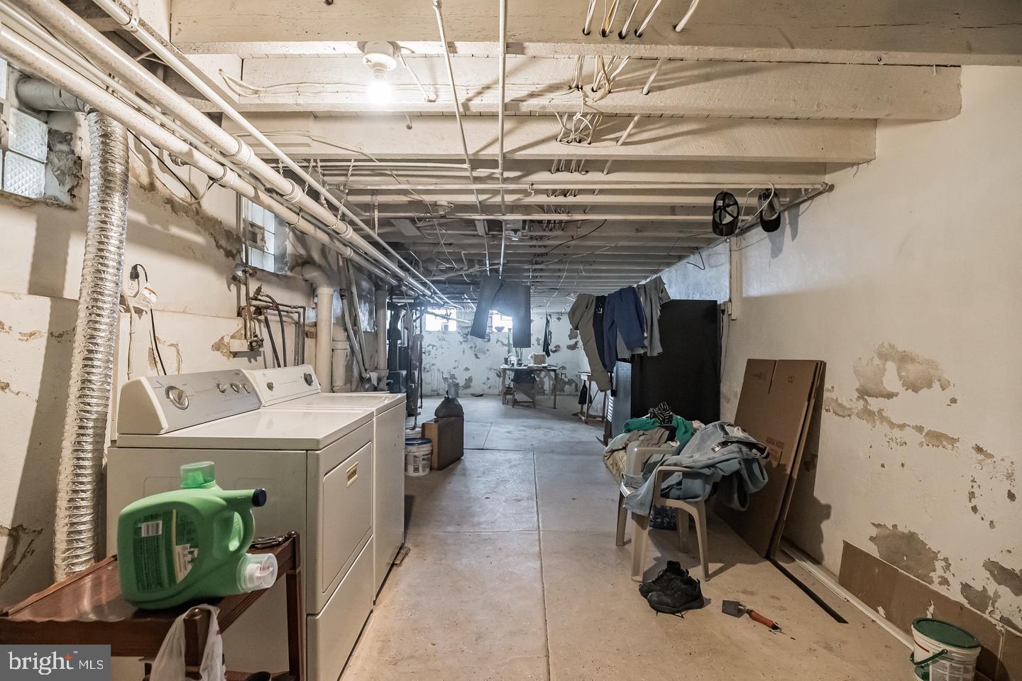 1925 E ALLEGHENY AVENUE