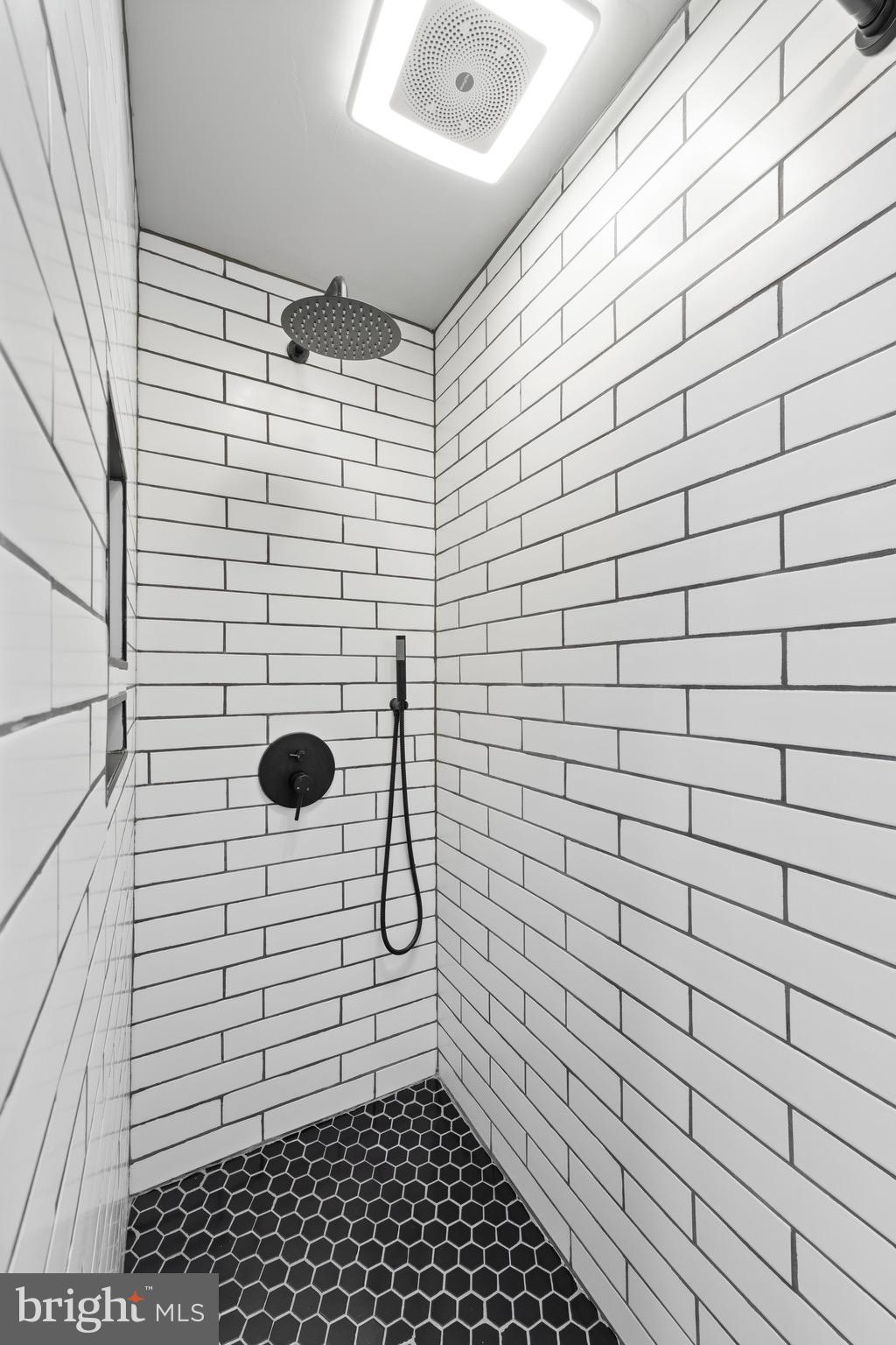 6027 WOODCREST AVENUE