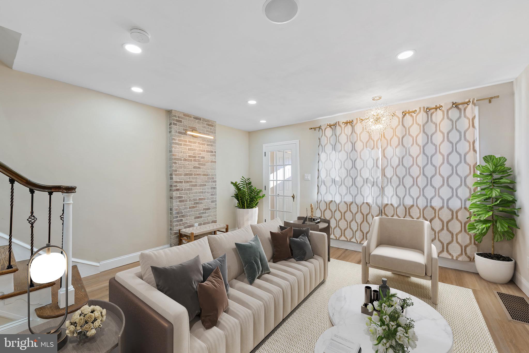 6027 WOODCREST AVENUE