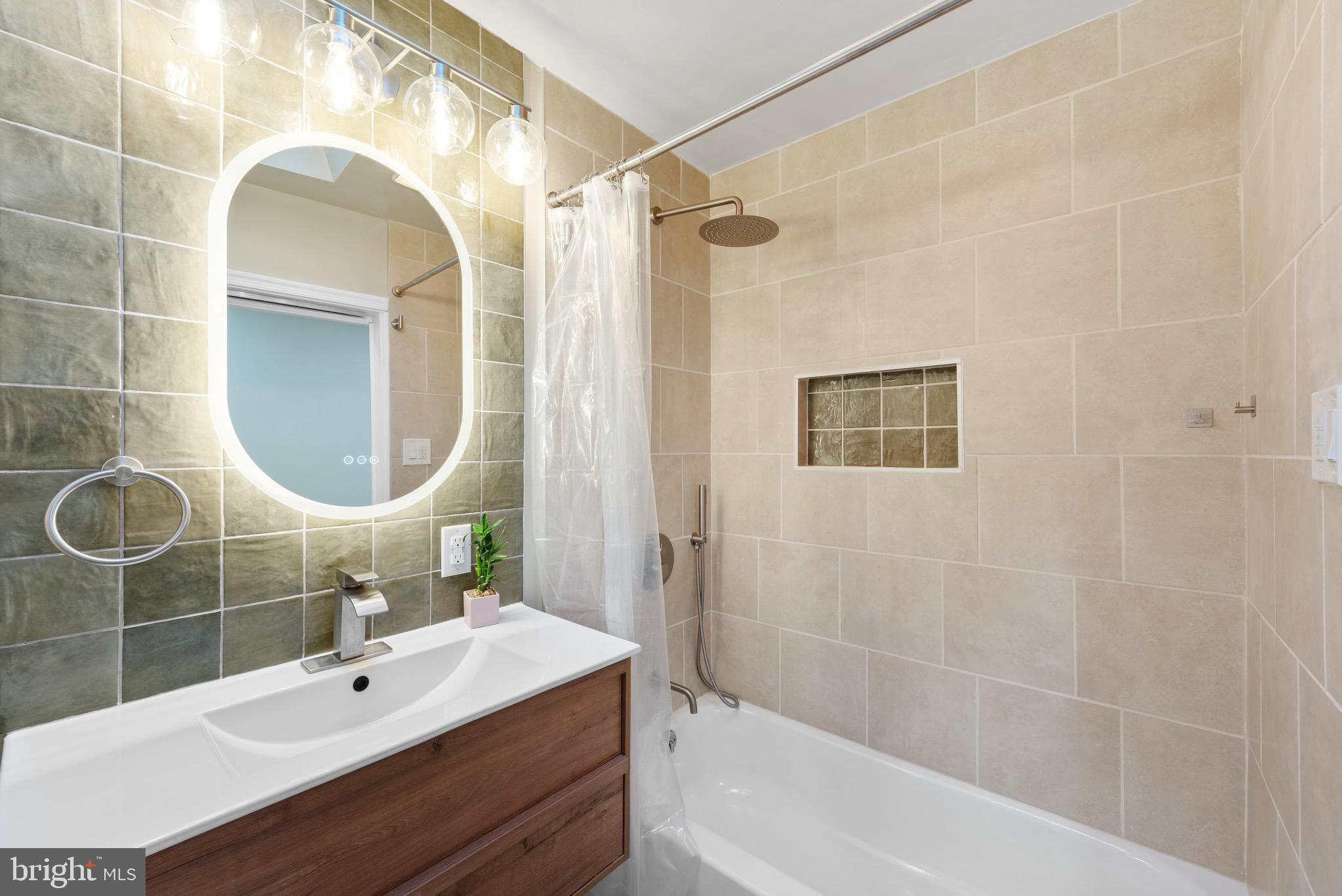 6027 WOODCREST AVENUE