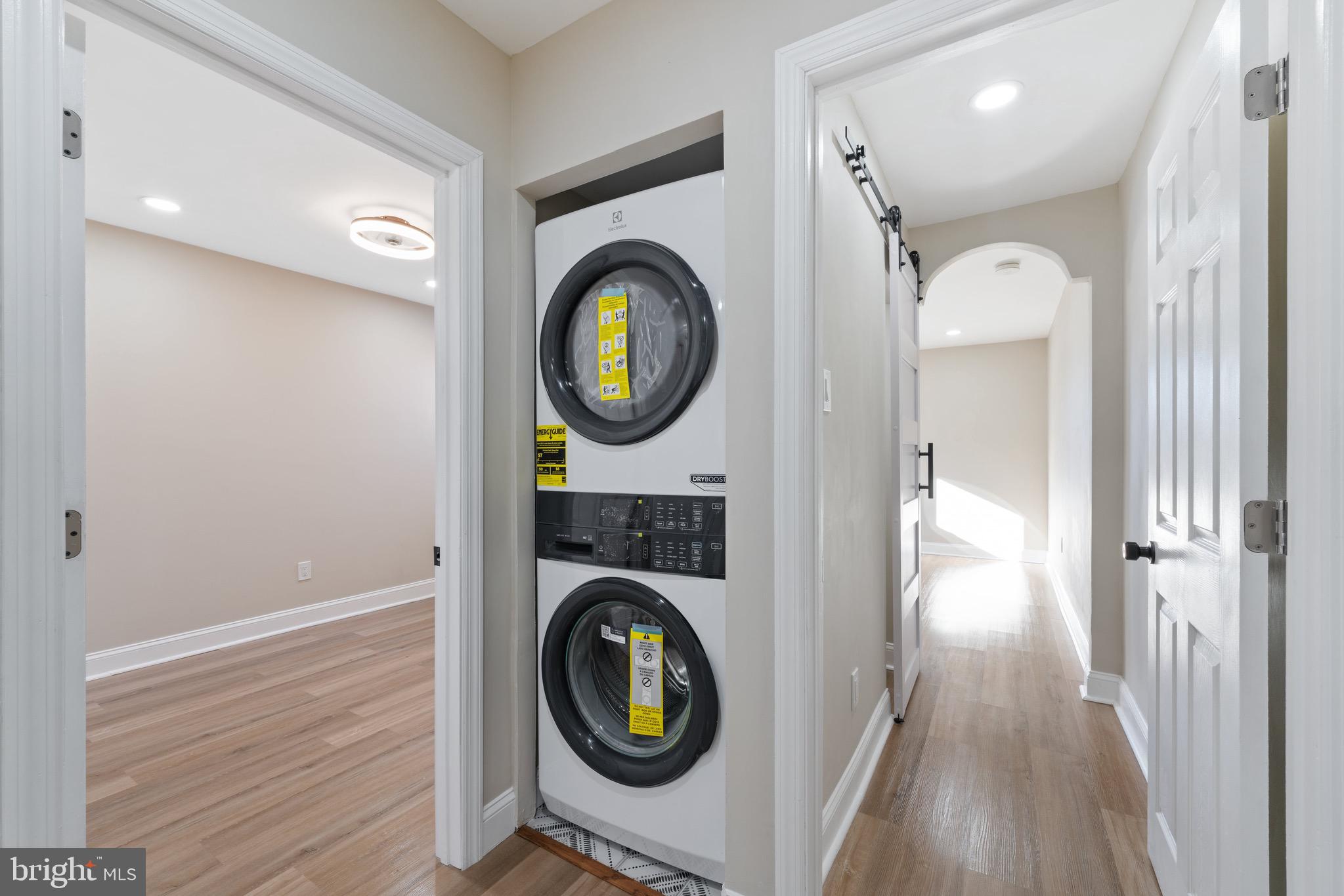 6027 WOODCREST AVENUE