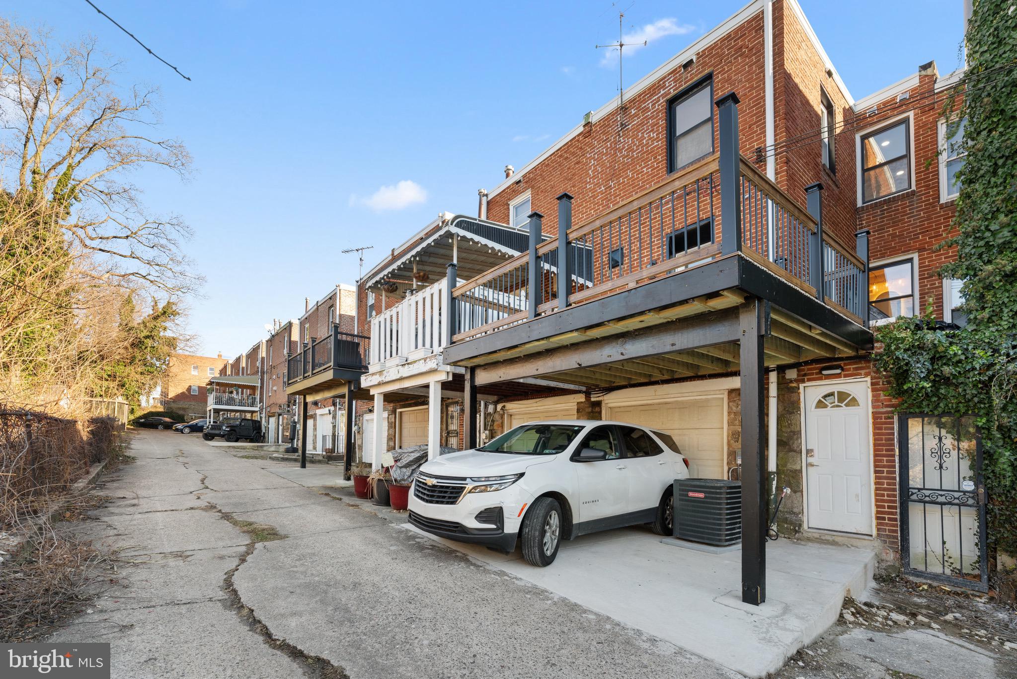 6027 WOODCREST AVENUE