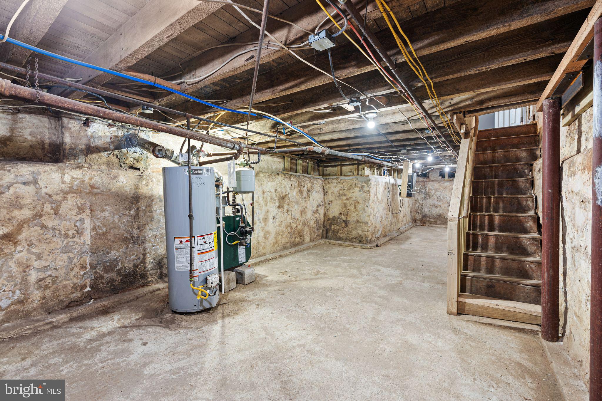 4668 MULBERRY STREET