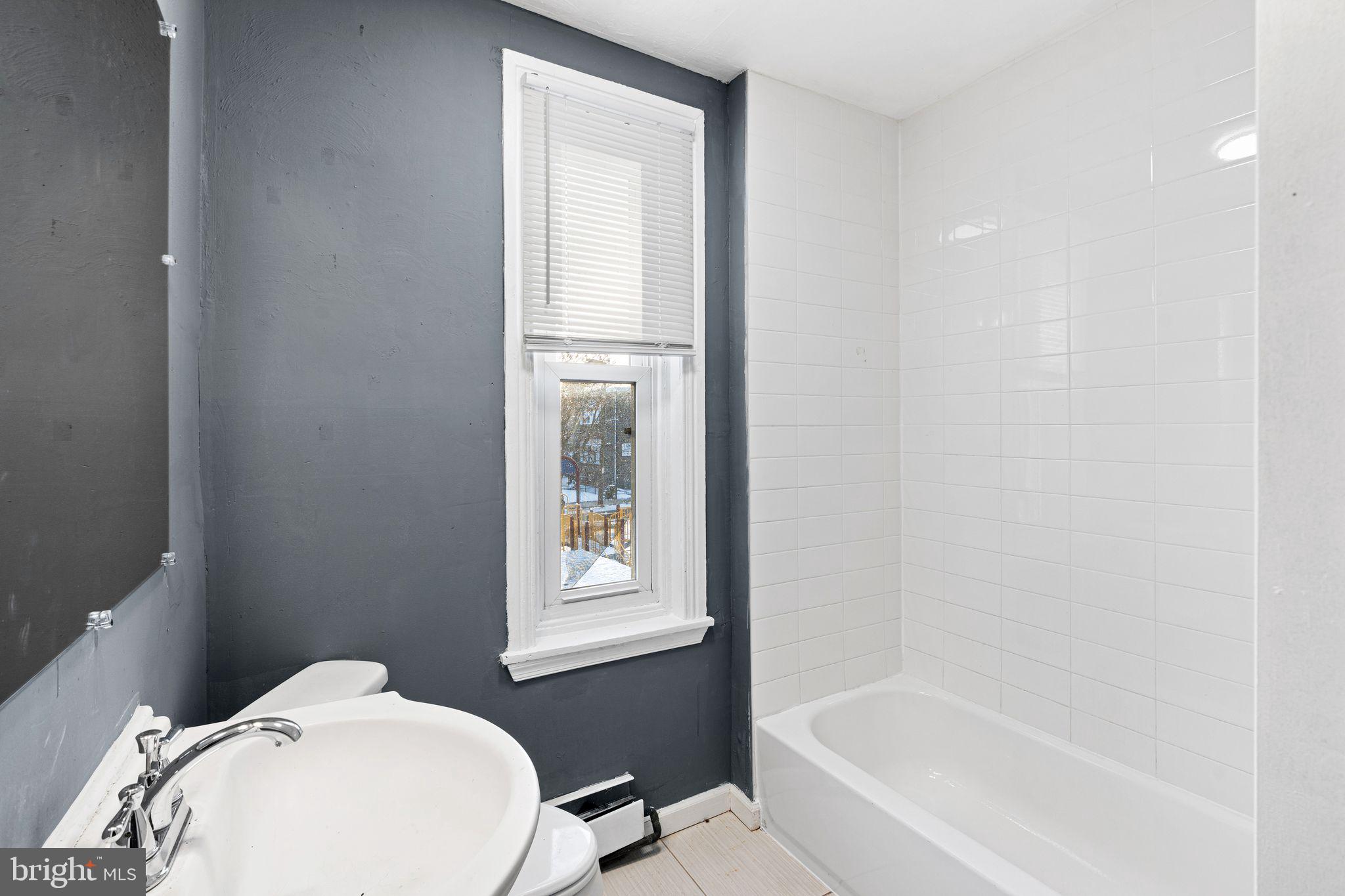 4668 MULBERRY STREET