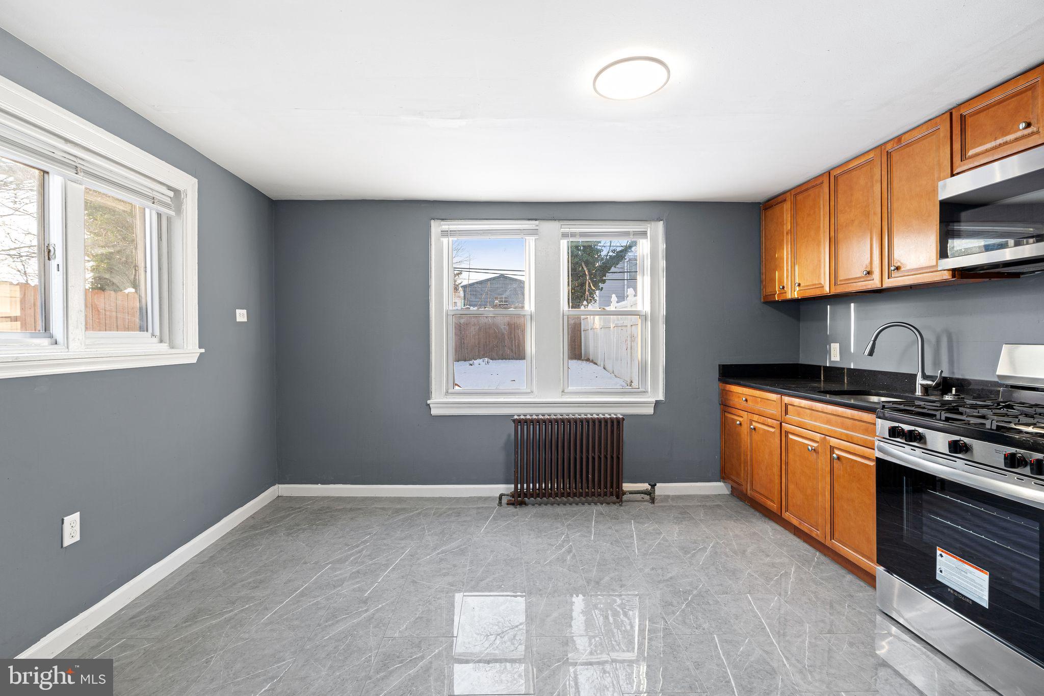 4668 MULBERRY STREET