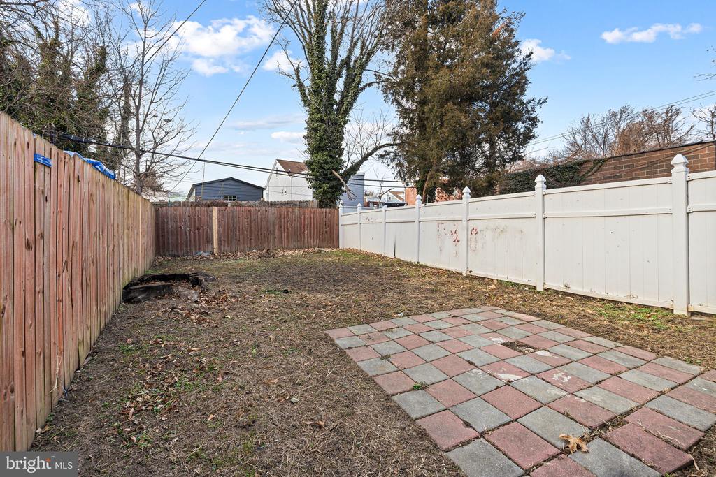 4668 MULBERRY STREET