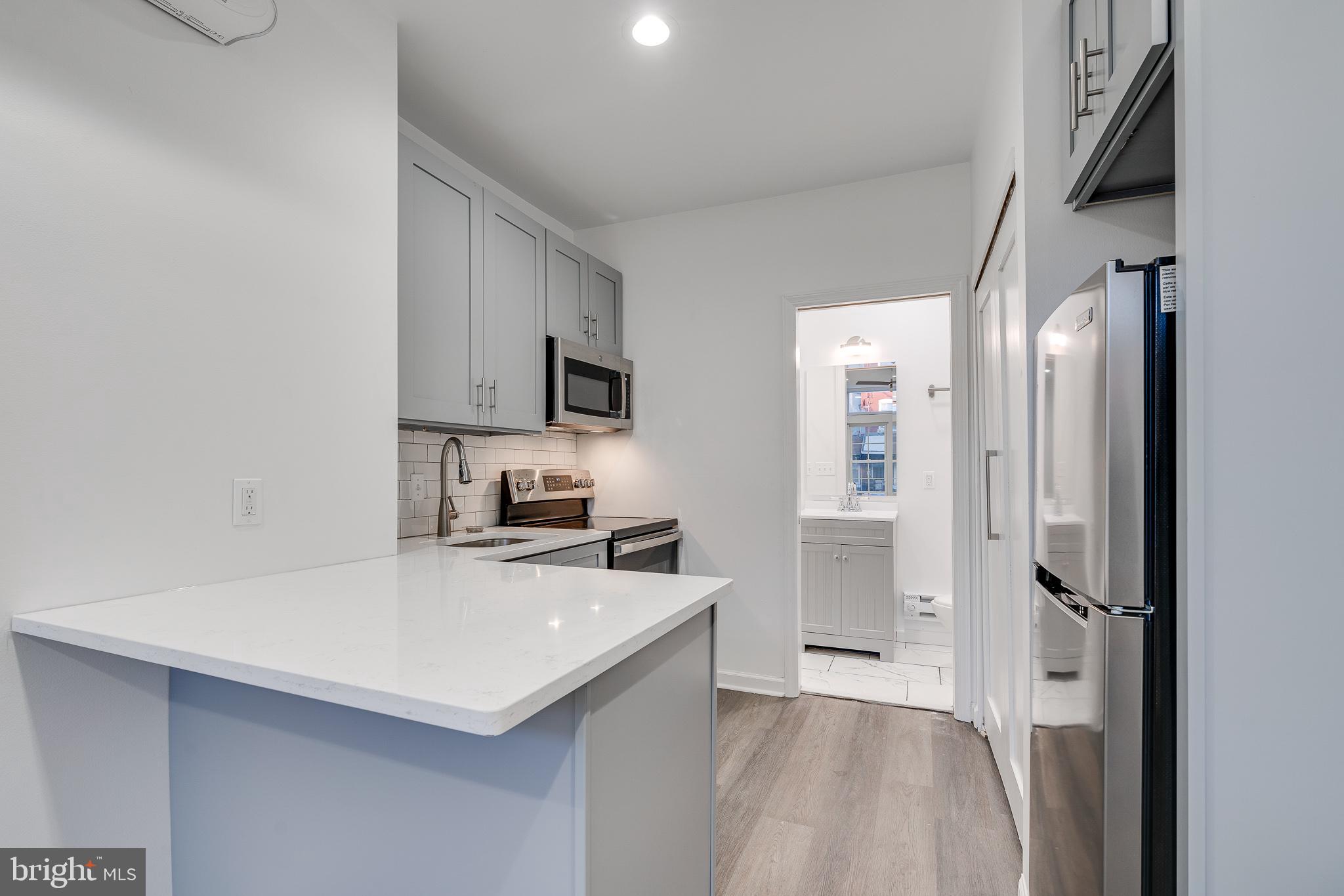 4216 WESTMINSTER AVENUE