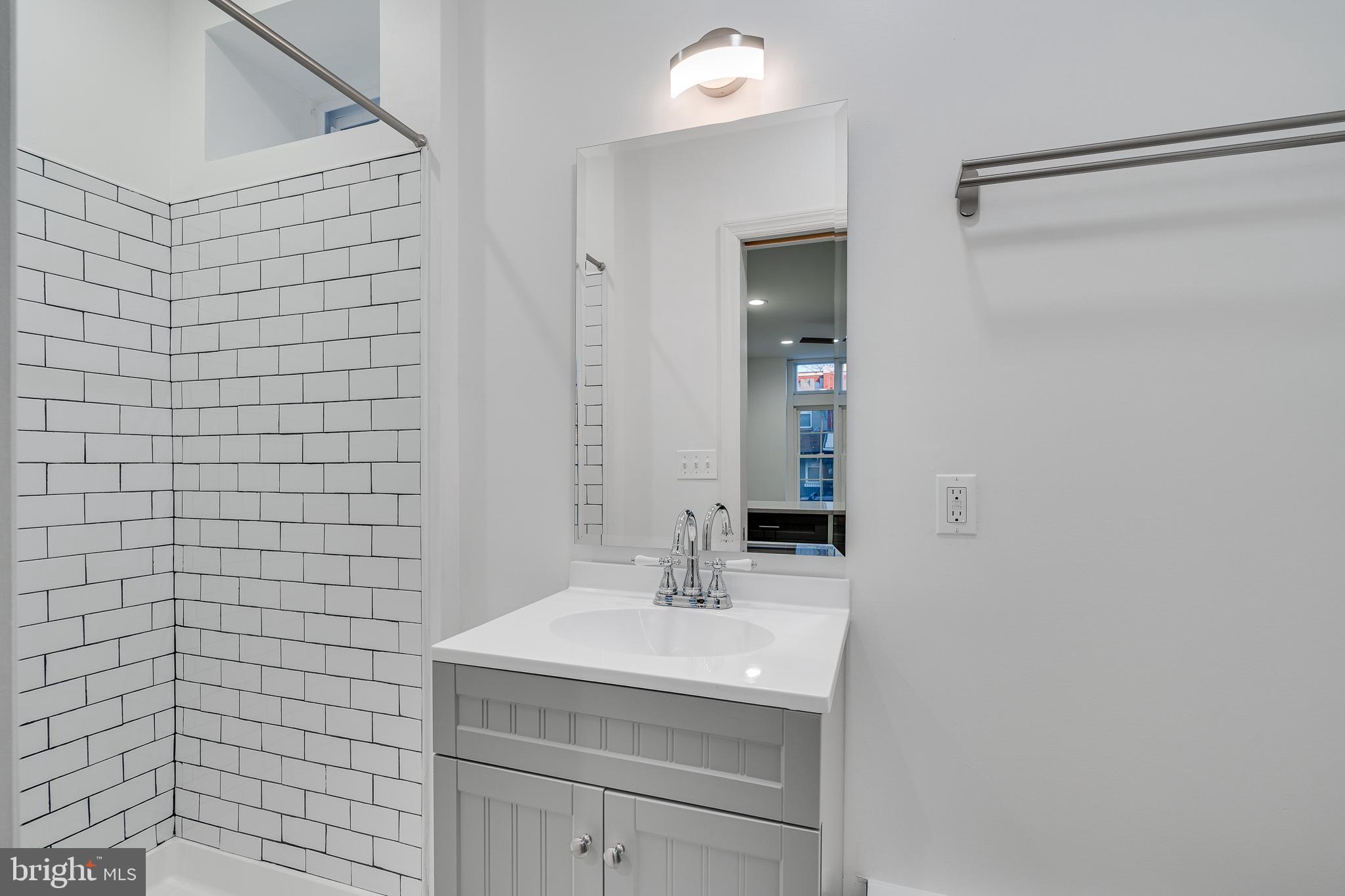 4216 WESTMINSTER AVENUE