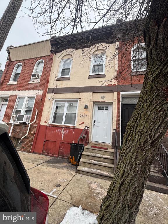 2627 N 18TH STREET