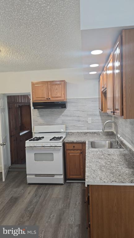 485 POTTERTON HEIGHTS