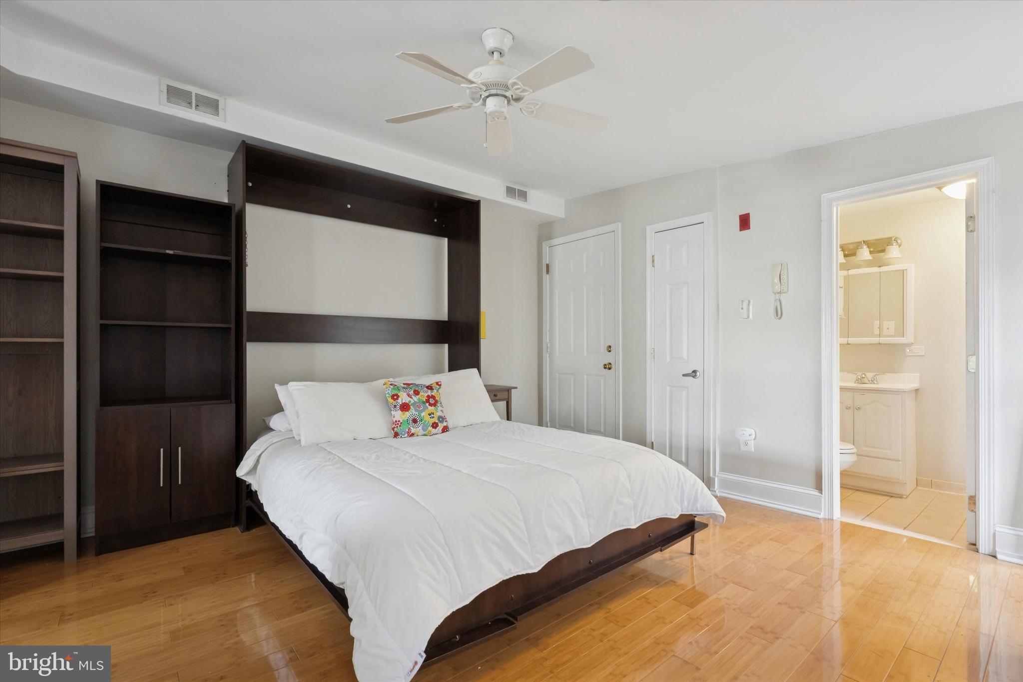 2019 SPRING GARDEN STREET 00 3R