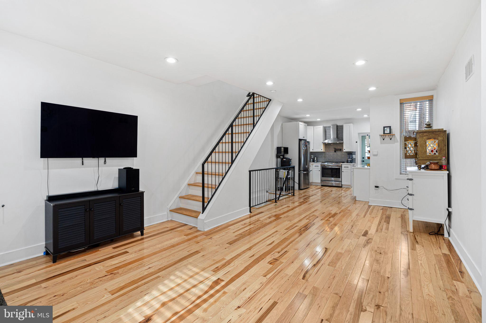 2937 NICHOLAS STREET