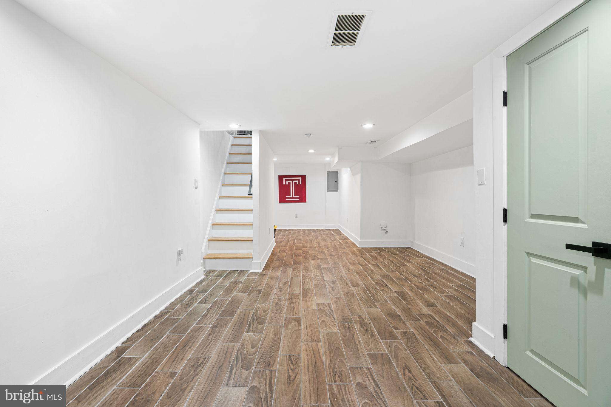 2937 NICHOLAS STREET