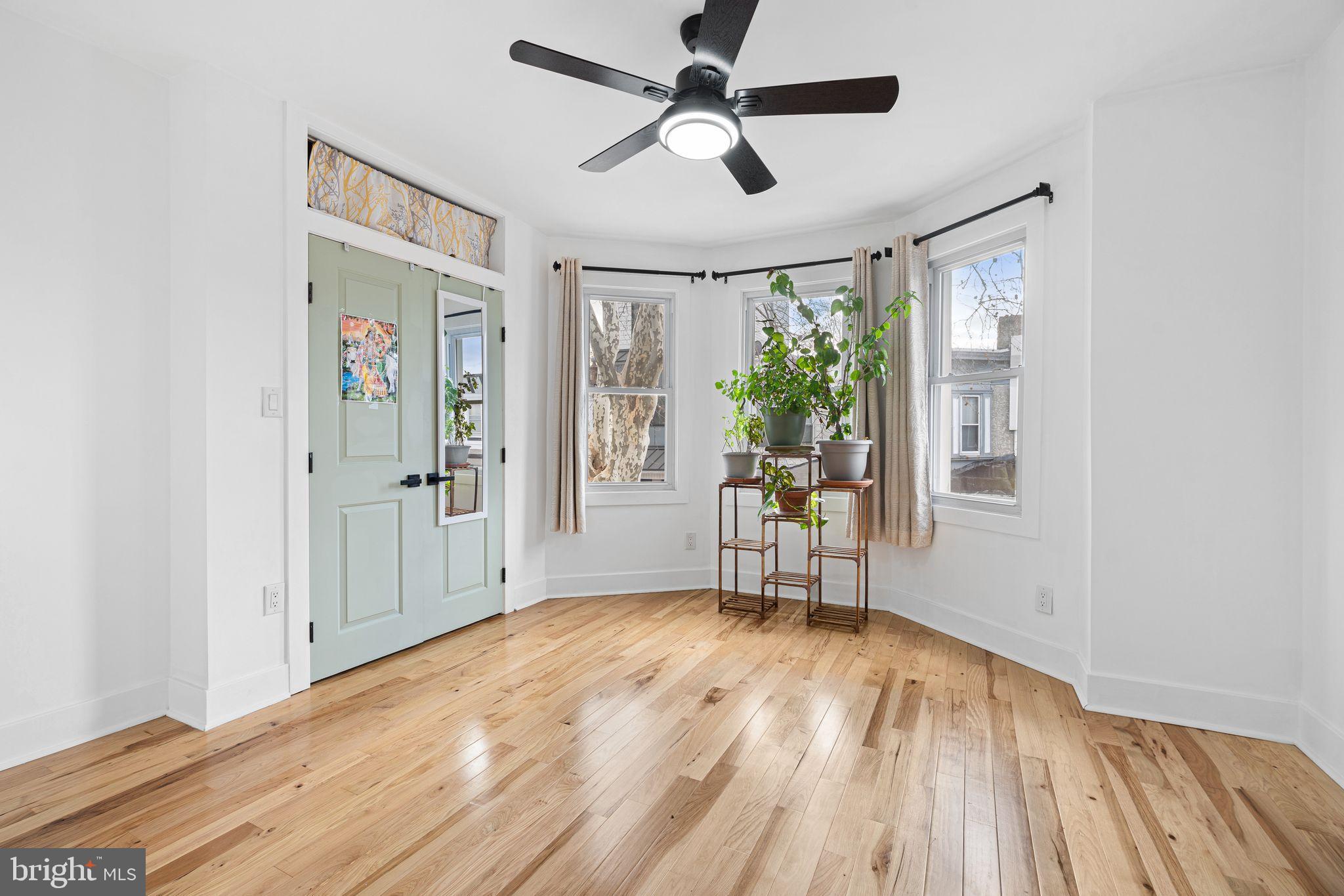 2937 NICHOLAS STREET