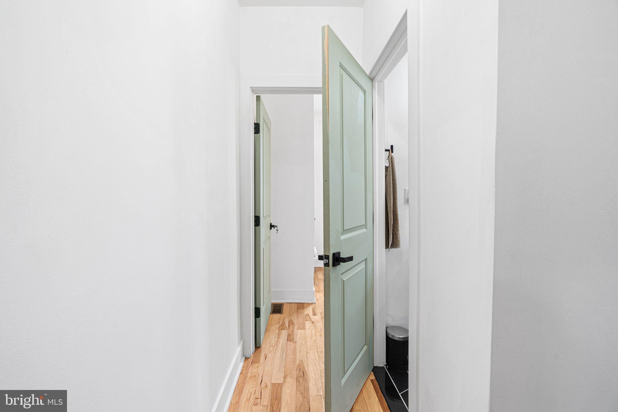 2937 NICHOLAS STREET