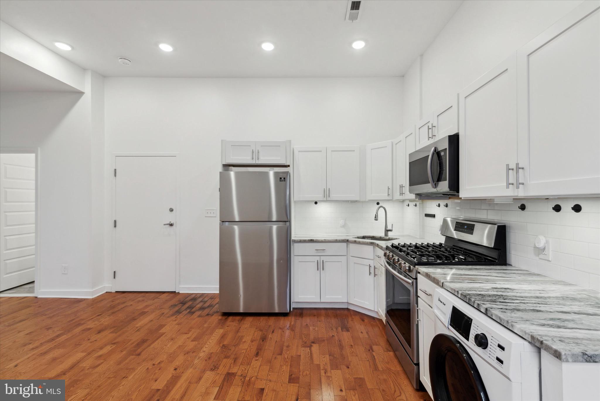 5011 GERMANTOWN AVENUE C