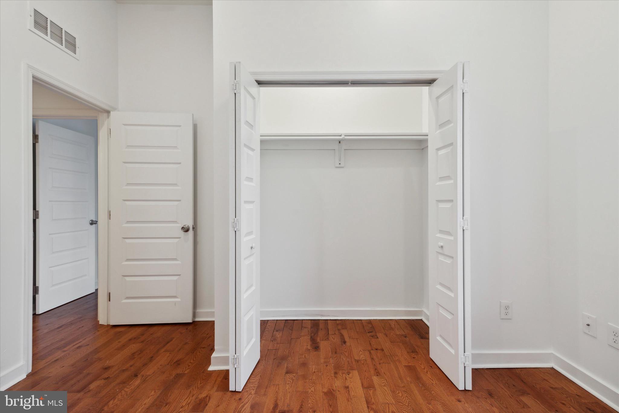 5011 GERMANTOWN AVENUE C