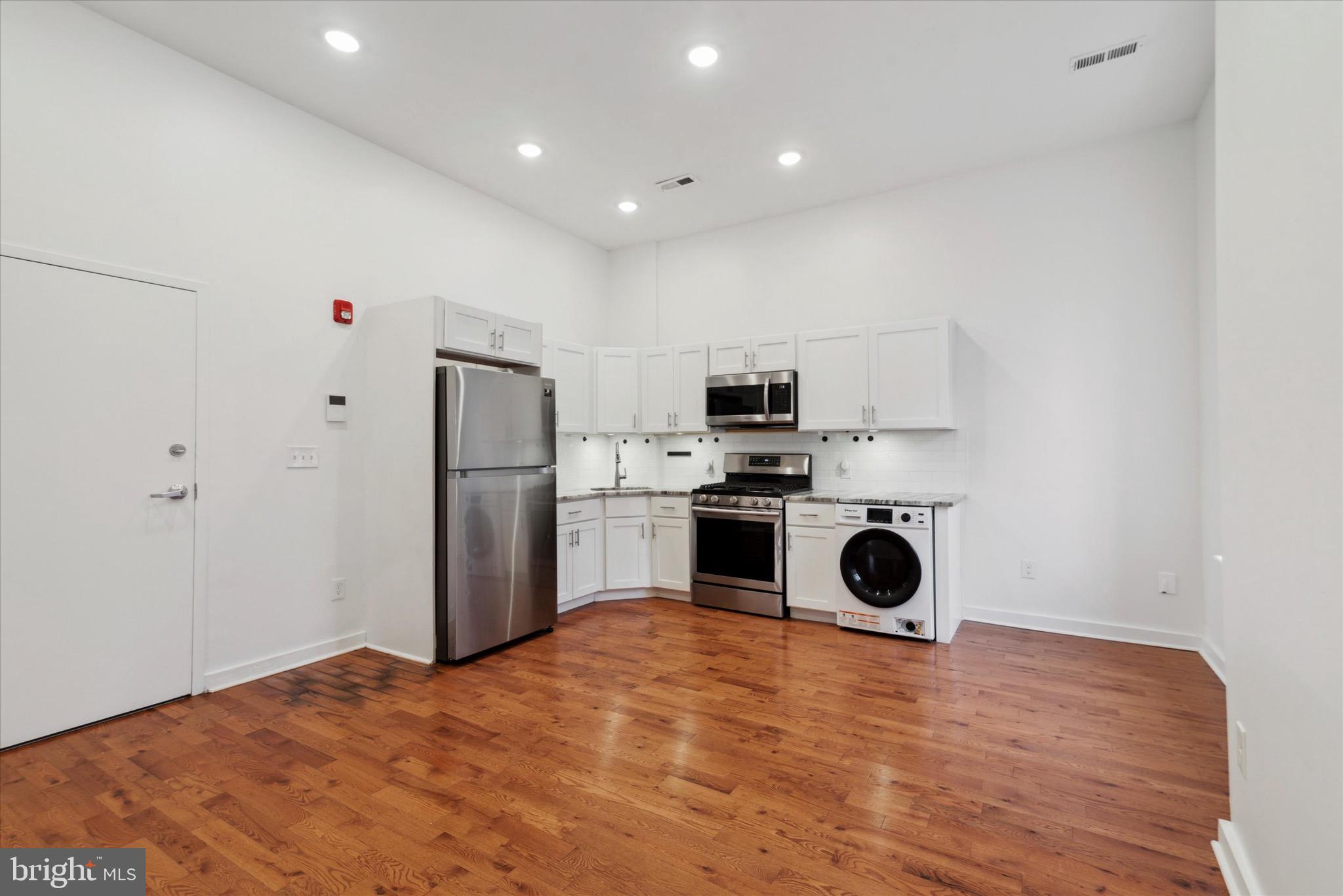 5011 GERMANTOWN AVENUE C