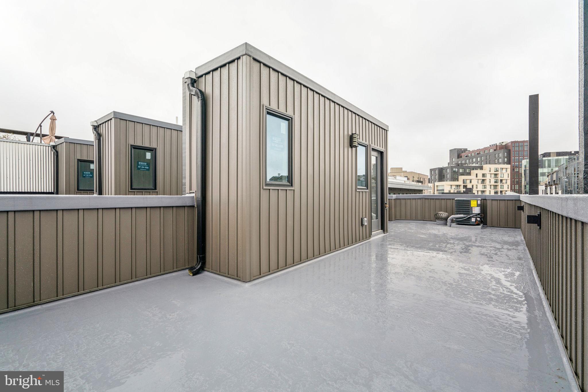 1106 N BODINE STREET