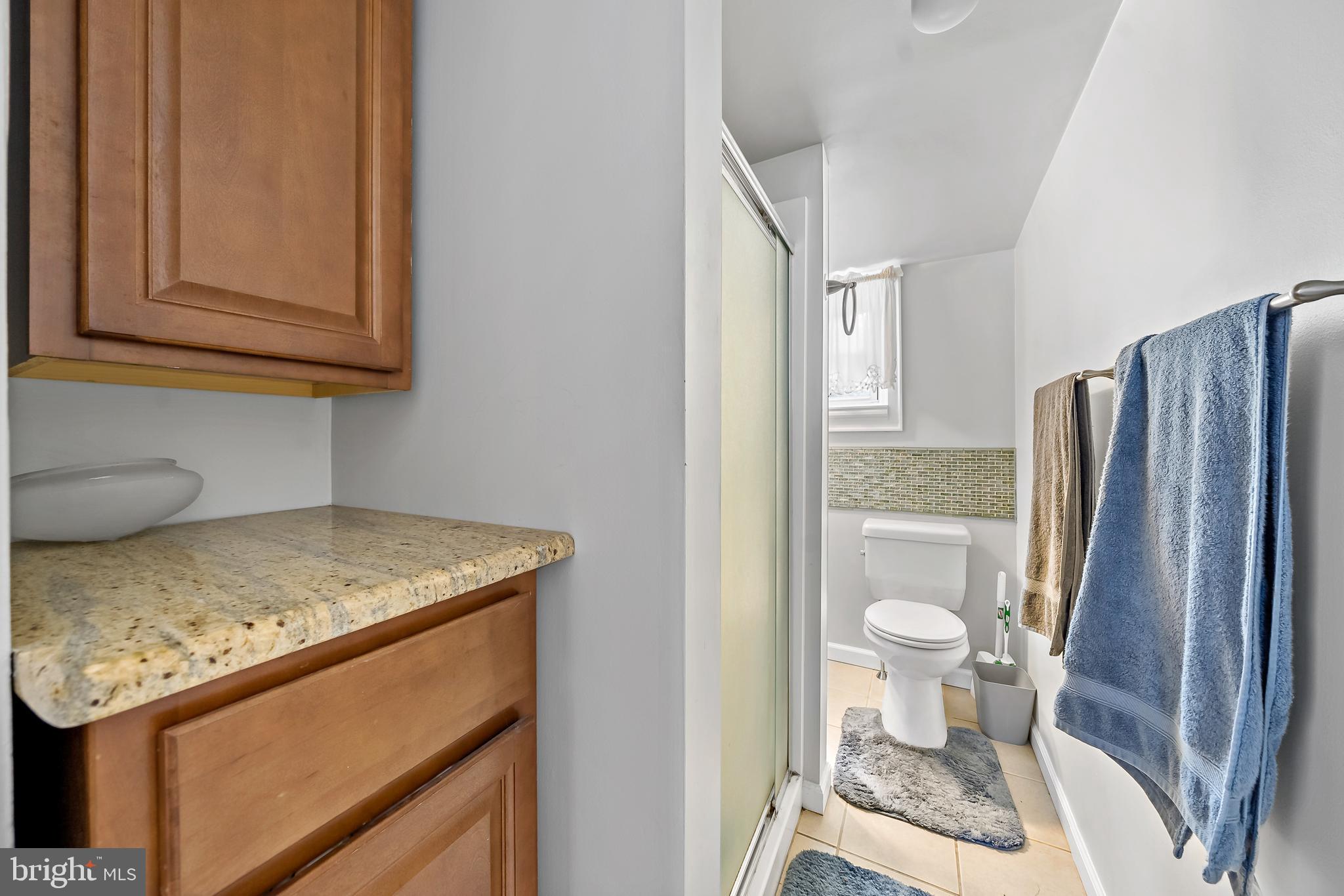 2141 MONTROSE STREET