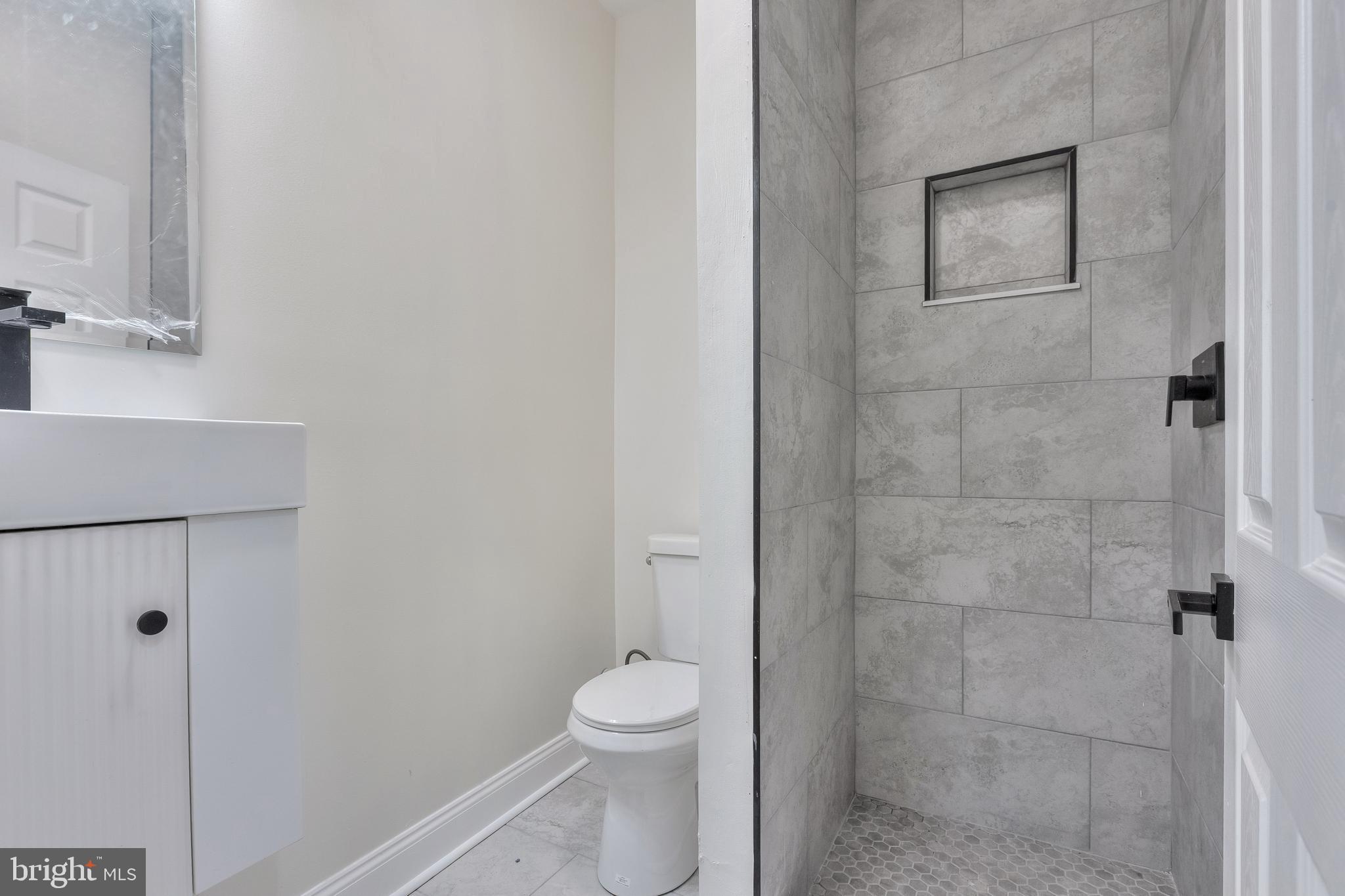 3009 W OXFORD STREET