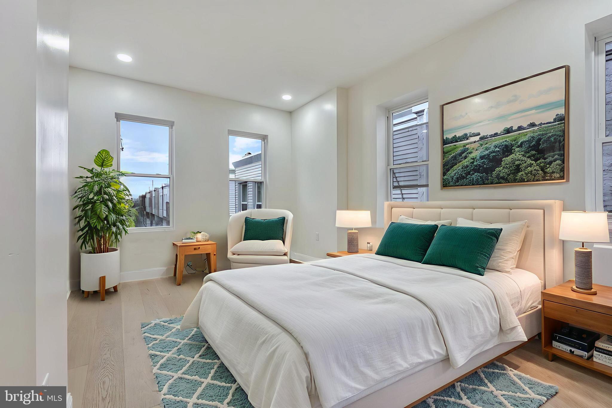 3009 W OXFORD STREET