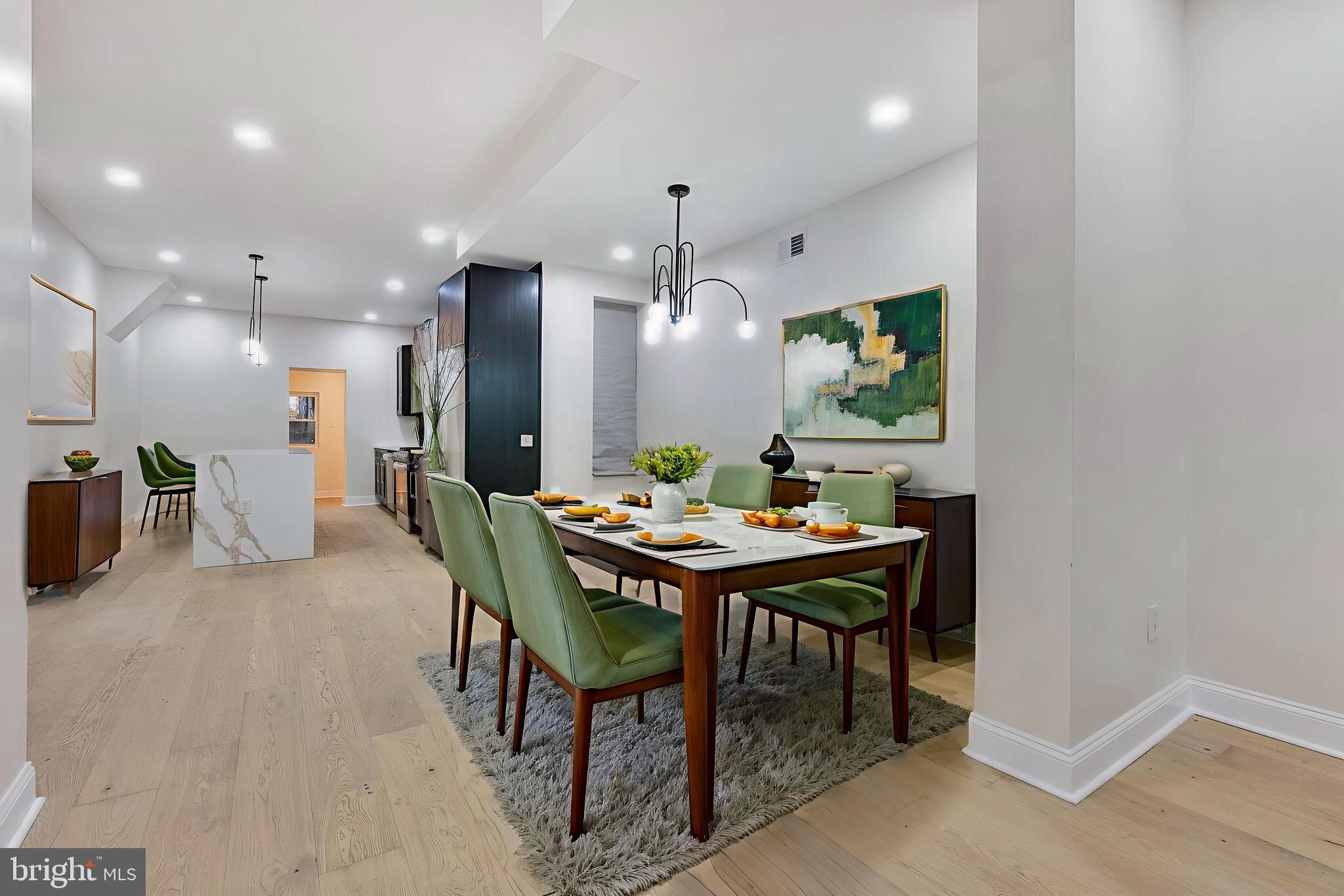 3009 W OXFORD STREET