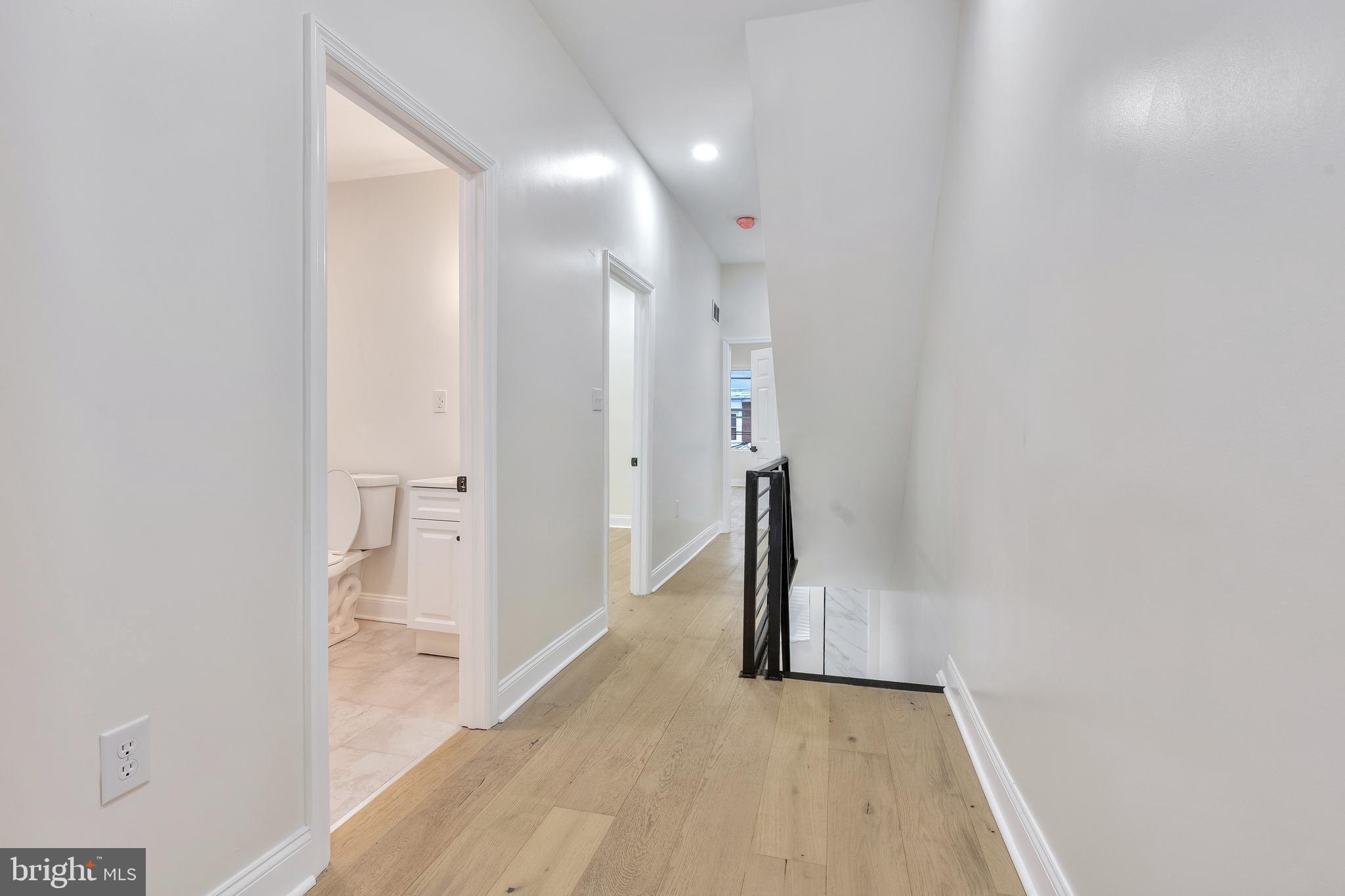 3009 W OXFORD STREET