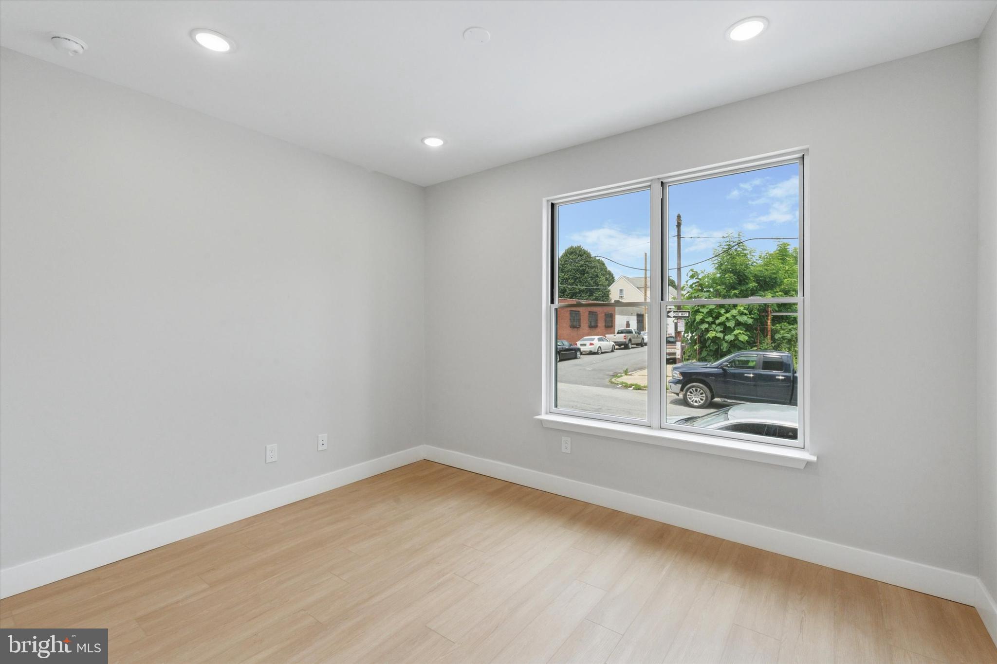 518 W SUSQUEHANNA AVENUE