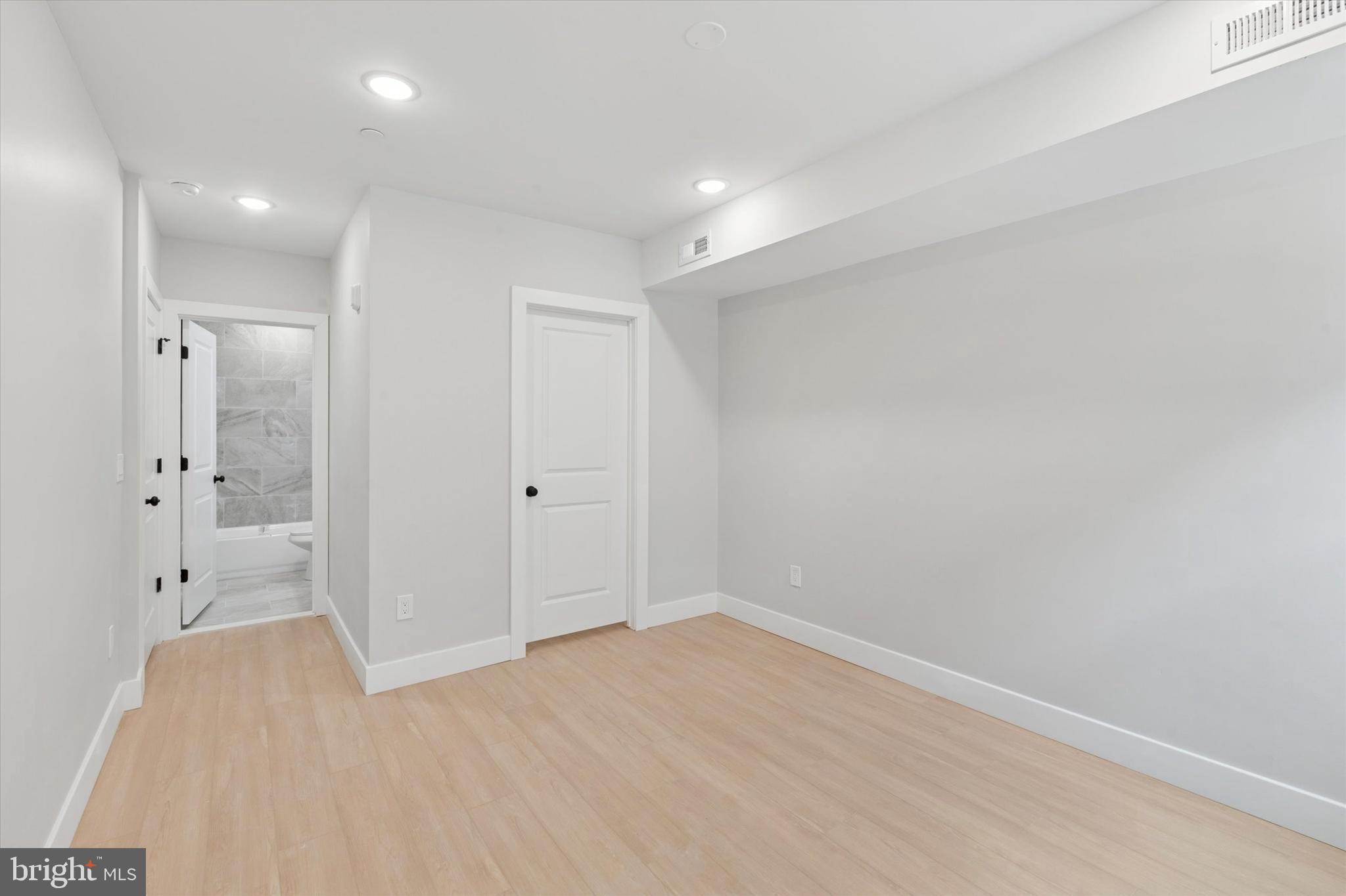 518 W SUSQUEHANNA AVENUE