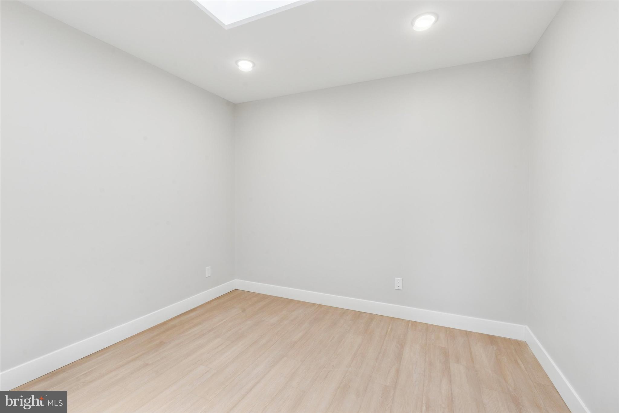 518 W SUSQUEHANNA AVENUE