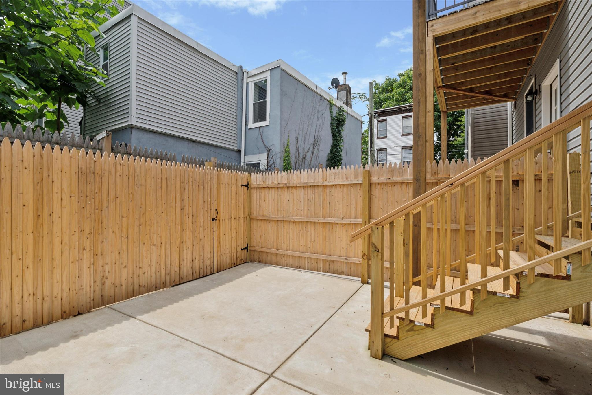 518 W SUSQUEHANNA AVENUE