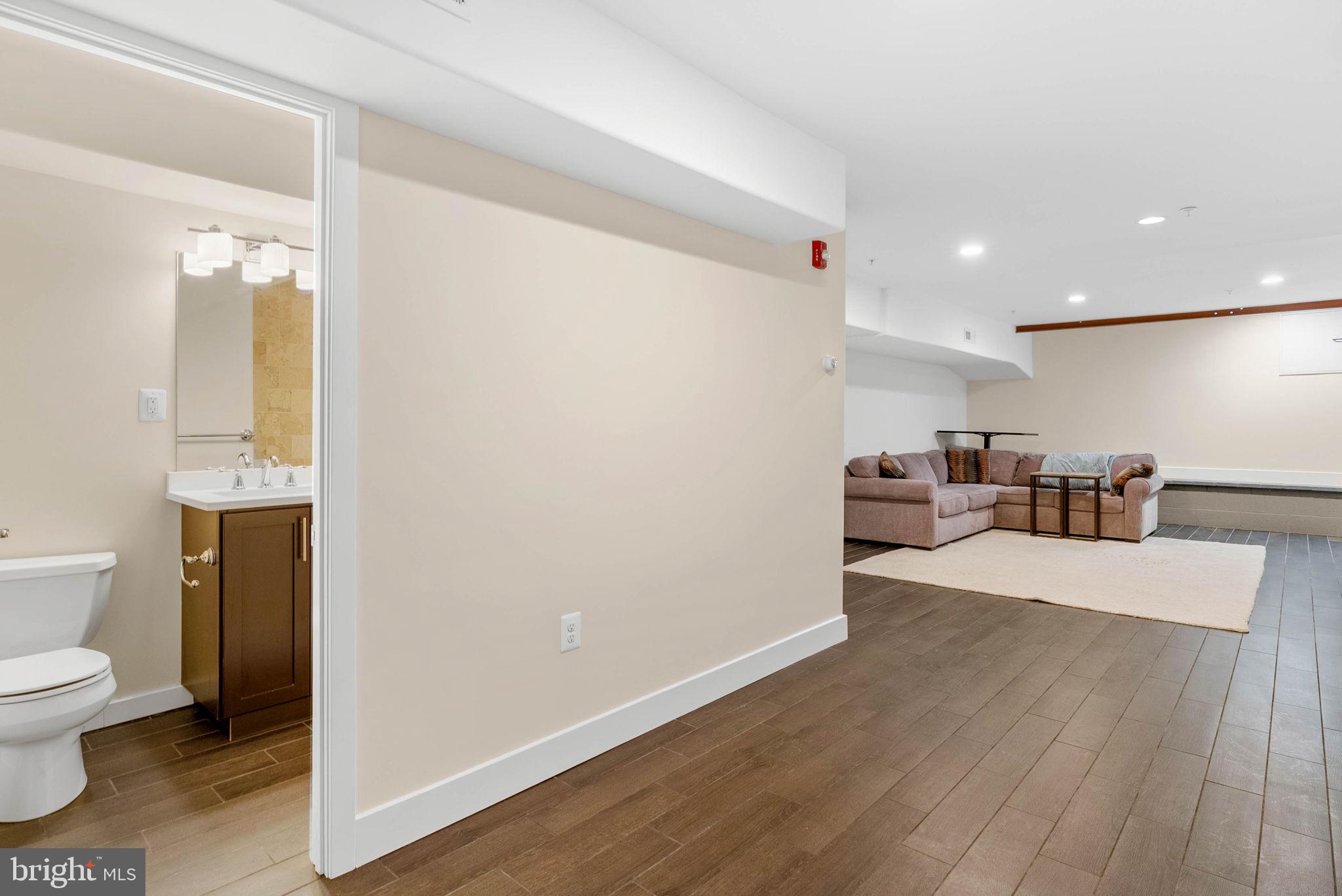 924 S 11TH STREET 101