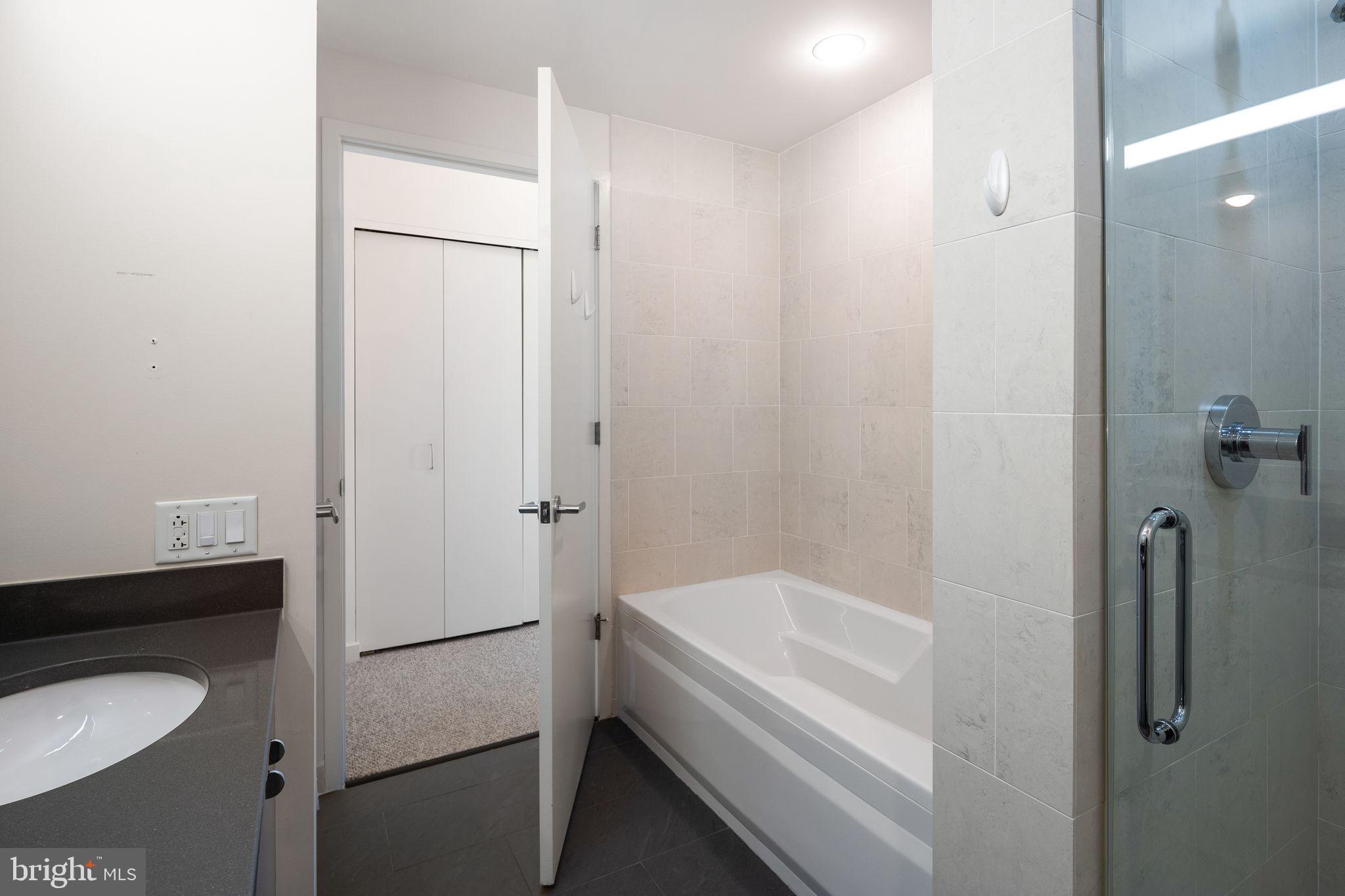 2101 MARKET STREET 4205