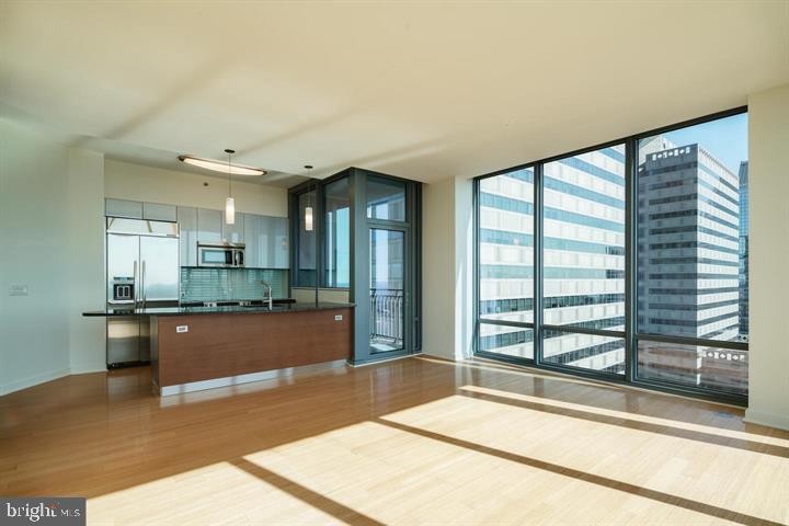 2101 MARKET STREET 4205