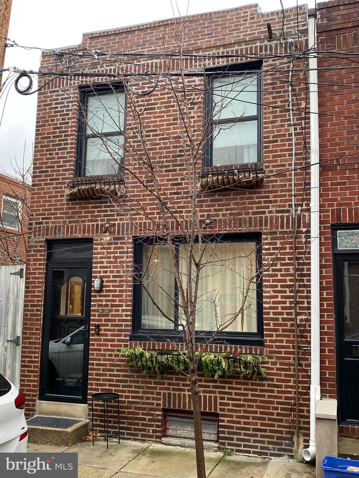 1221 S WARNOCK STREET