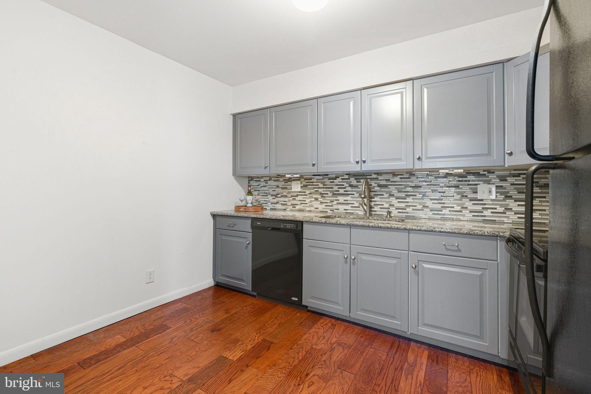 4000 GYPSY LANE 605F2