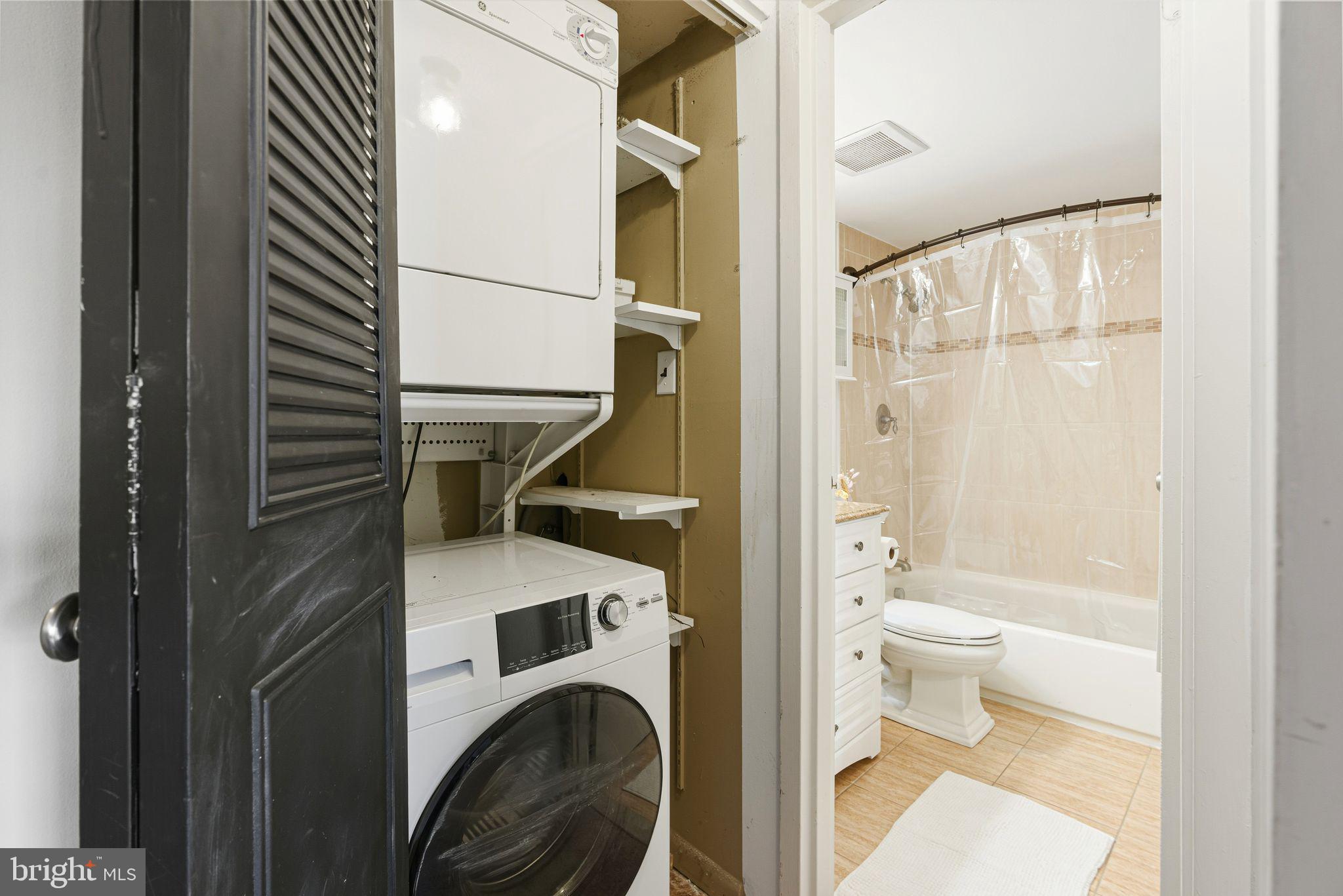 4000 GYPSY LANE 605F2